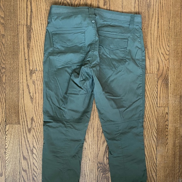 PRANA pants. Size 8.  Green.  Light weight, comfortable, great looking pant. - Picture 3 of 4